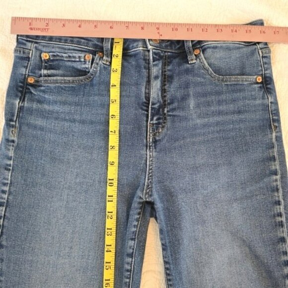 Gap Women's Classic Blue Denim Jeans Size 14 W32 Straight Leg High Rise Stretchy - Picture 6 of 13